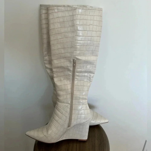 Just Fab Michaela wedge plateform snakeskin boots size 7.5 - Picture 3 of 8